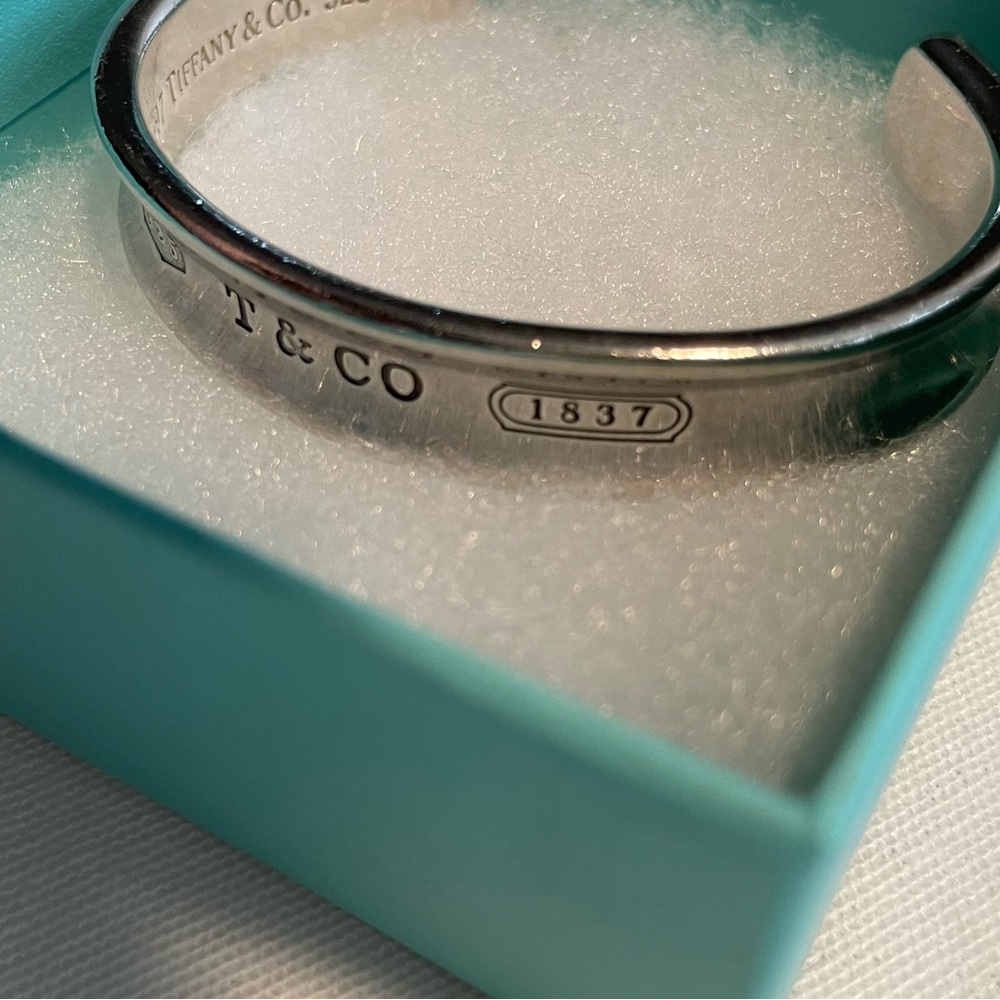 Tiffany cuff